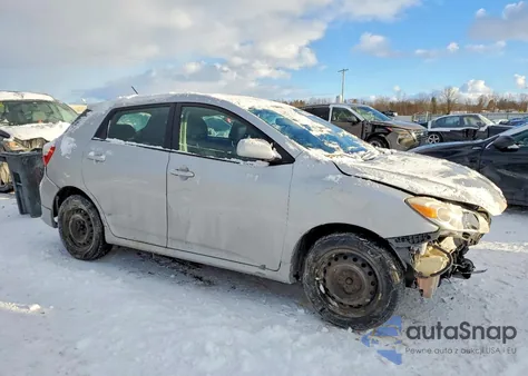 2010 Toyota Corolla Matrix S из США, поврежденный, VIN 2T1LE4EE7AC018125